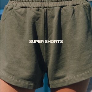 Daily Drills Super Shorts in Lodge